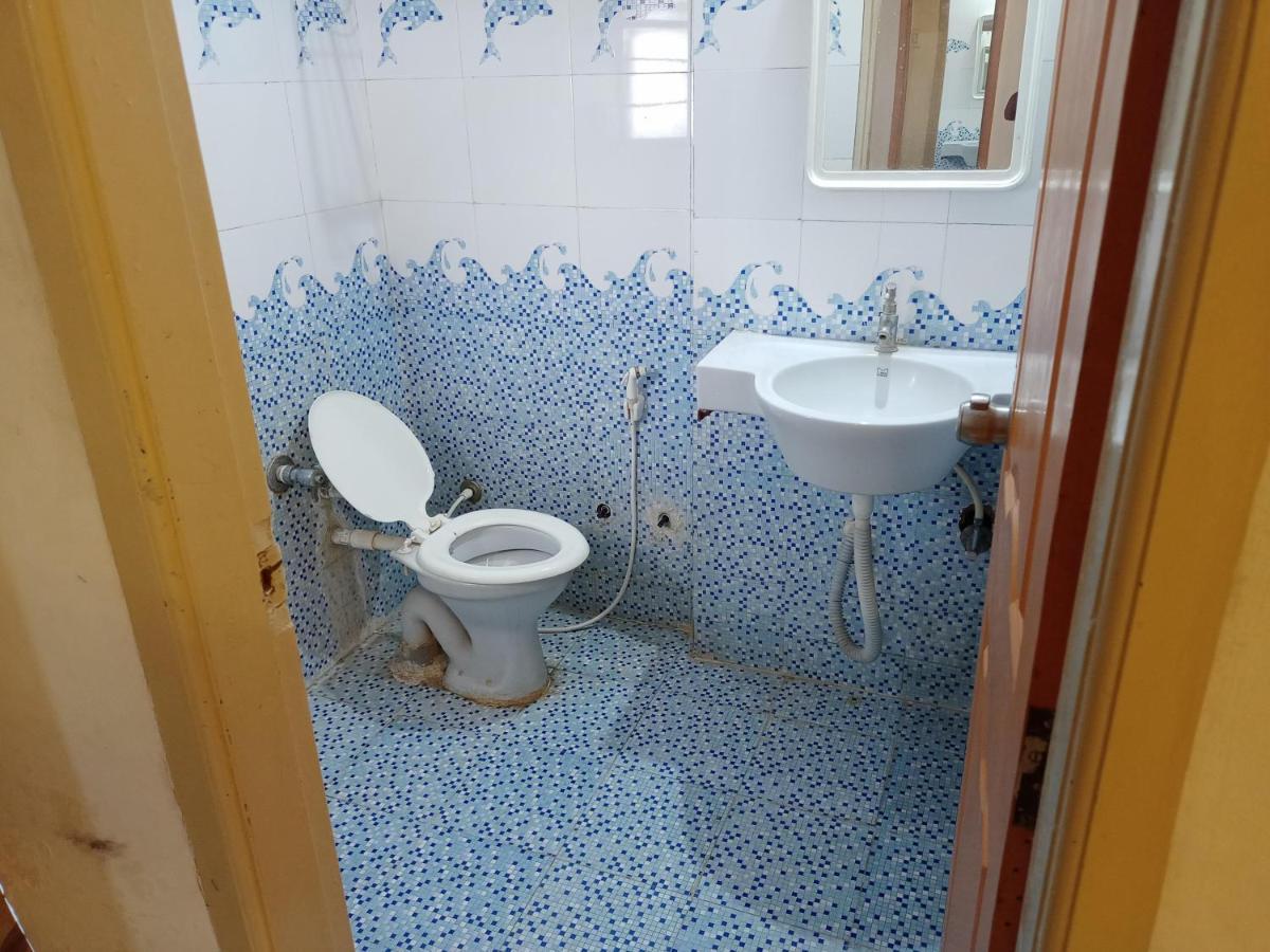 Hotel Wayfare Shirdi Esterno foto