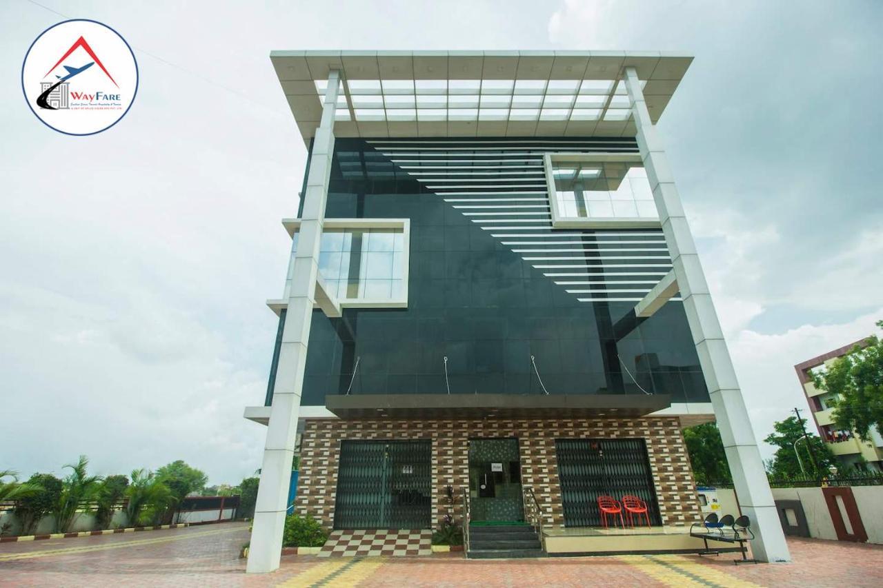 Hotel Wayfare Shirdi Esterno foto